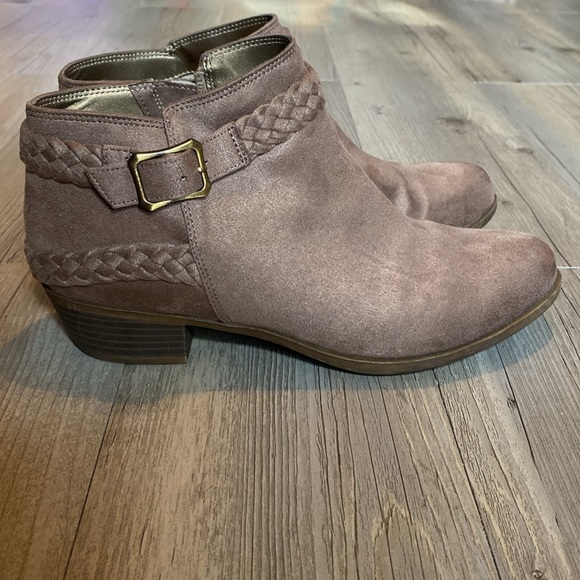 LIFE STRIDE VELOCITY with Memory Foam Boots - Picture 9 of 16